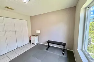 415 NW 165th Ave, Pembroke Pines, FL 33028 - Photo 35