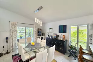 415 NW 165th Ave, Pembroke Pines, FL 33028 - Photo 7