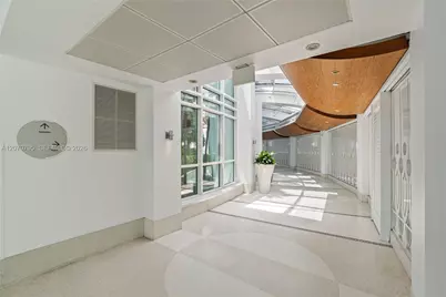 4401 Collins Ave #1915/1917, Miami Beach, FL 33140 - Photo 67
