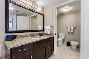 4401 Collins Ave, Miami Beach, FL 33140 - Photo 27