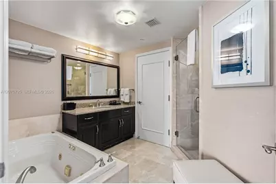 4401 Collins Ave #1915/1917, Miami Beach, FL 33140 - Photo 25
