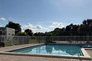 10865 SW 112th Ave, Miami, FL 33176 - Photo 3