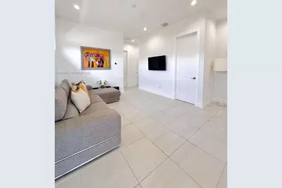 8286 NW 51st Ter, Doral, FL 33166 - Photo 9
