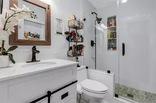 6810 NW 74th Pl, Tamarac, FL 33321 - Photo 19
