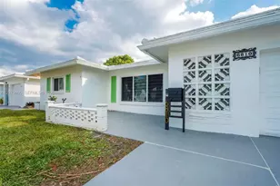 6810 NW 74th Pl, Tamarac, FL 33321 - Photo 3