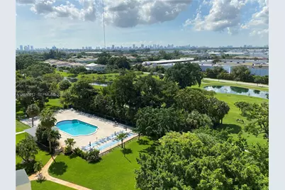 4330 Hillcrest Dr #1009, Hollywood, FL 33021 - Photo 35