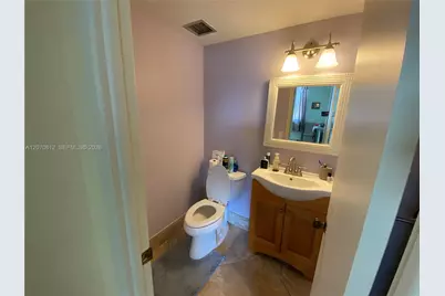 4330 Hillcrest Dr #1009, Hollywood, FL 33021 - Photo 23