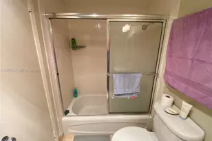 4330 Hillcrest Dr, Hollywood, FL 33021 - Photo 19