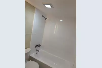 4713 NW 7th St #409-1, Miami, FL 33126 - Photo 9
