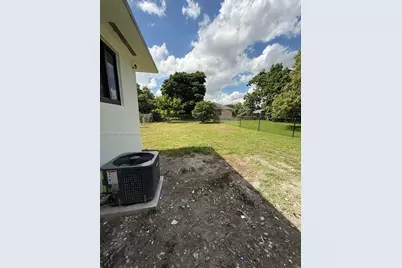 2944 NW 61st St, Miami, FL 33142 - Photo 33