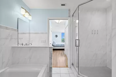 311 N N Surf Rd, Hollywood, FL 33019 - Photo 25
