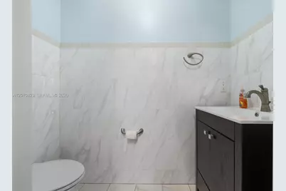 311 N N Surf Rd, Hollywood, FL 33019 - Photo 35