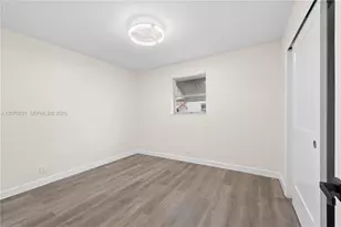 3561 NW 41st St, Lauderdale Lakes, FL 33309 - Photo 13