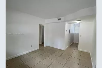 421 SW 6th St #7, Miami, FL 33130 - Photo 3