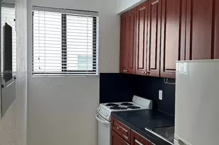 421 SW 6th St, Miami, FL 33130 - Photo 7