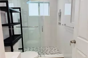 1221 SW 76th Ct, Miami, FL 33144 - Photo 21