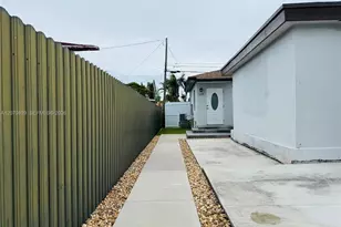 1221 SW 76th Ct, Miami, FL 33144 - Photo 5