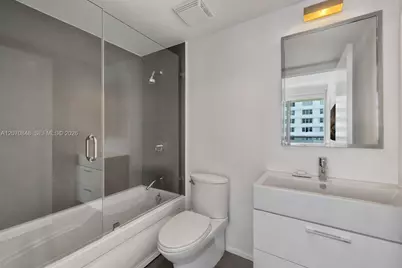5875 Collins Ave #1102, Miami Beach, FL 33140 - Photo 21