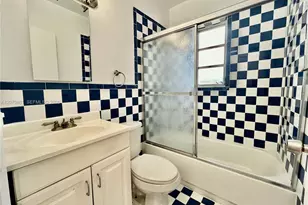 525 NE 65th St, Miami, FL 33138 - Photo 11