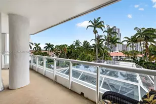 21050 Point Pl, Aventura, FL 33180 - Photo 23