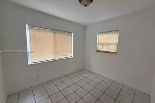 1060 NW 116th St, Miami, FL 33168 - Photo 15