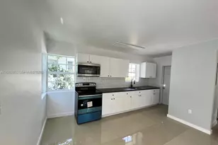 1945 Marseille Dr, Miami Beach, FL 33141 - Photo 3
