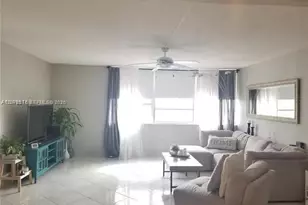 1301 NE Miami Gardens Dr, Miami, FL 33179 - Photo 9