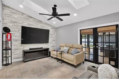 4225 NW 7th Pl, Deerfield Beach, FL 33442 - Photo 19