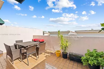 1033 NE 17th Way #1202, Fort Lauderdale, FL 33304 - Photo 11