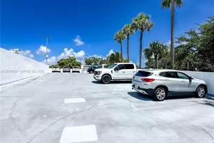 8101 Biscayne Blvd, Miami, FL 33138 - Photo 17