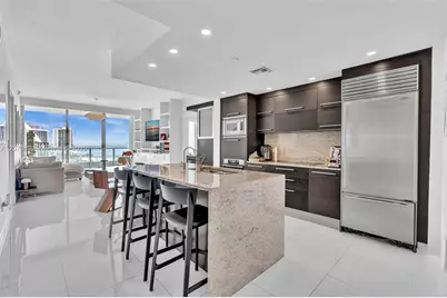 900 Biscayne Blvd #1708, Miami, FL 33132 - Photo 17
