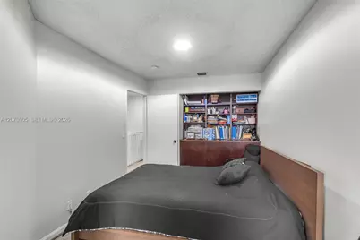 9925 NW 57th Manor, Coral Springs, FL 33076 - Photo 21