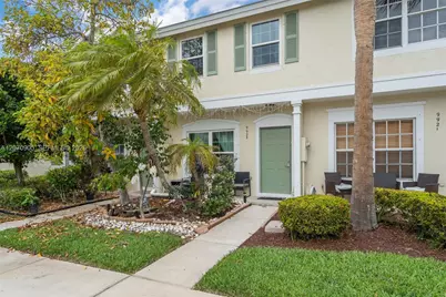 9925 NW 57th Manor, Coral Springs, FL 33076 - Photo 1