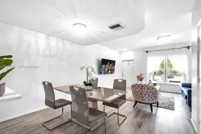 9925 NW 57th Manor, Coral Springs, FL 33076 - Photo 13