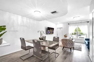 9925 NW 57th Manor, Coral Springs, FL 33076 - Photo 13