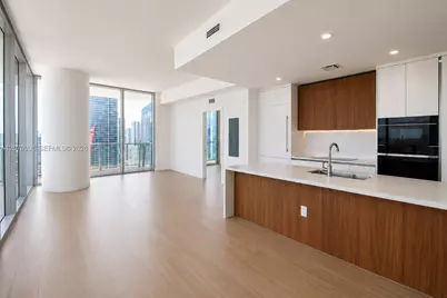1400 Biscayne Blvd #3401, Miami, FL 33132 - Photo 7