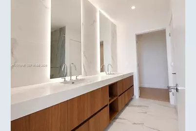 1400 Biscayne Blvd #3401, Miami, FL 33132 - Photo 11