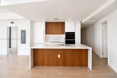 1400 Biscayne Blvd #3401, Miami, FL 33132 - Photo 5