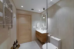 888 Biscayne Blvd, Miami, FL 33132 - Photo 29