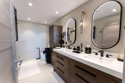 888 Biscayne Blvd #1509, Miami, FL 33132 - Photo 49