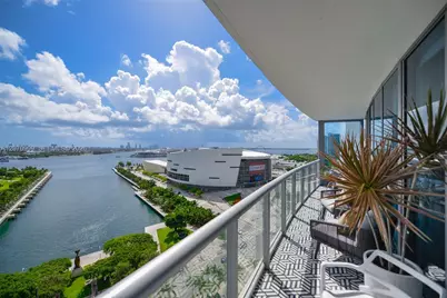 888 Biscayne Blvd #1509, Miami, FL 33132 - Photo 35