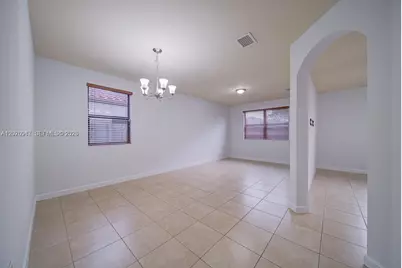 139 NE 26th Ave, Homestead, FL 33033 - Photo 5
