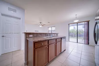 139 NE 26th Ave, Homestead, FL 33033 - Photo 7