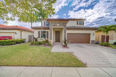 139 NE 26th Ave, Homestead, FL 33033 - Photo 1