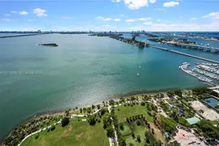 1900 N Bayshore Dr, Miami, FL 33132 - Photo 31