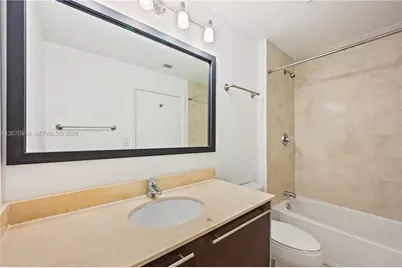 1900 N Bayshore Dr #4302, Miami, FL 33132 - Photo 27