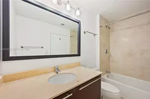 1900 N Bayshore Dr, Miami, FL 33132 - Photo 27