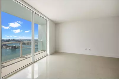 1900 N Bayshore Dr #4302, Miami, FL 33132 - Photo 11
