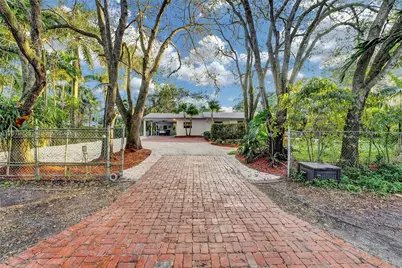 14330 SW 20th St, Davie, FL 33325 - Photo 67