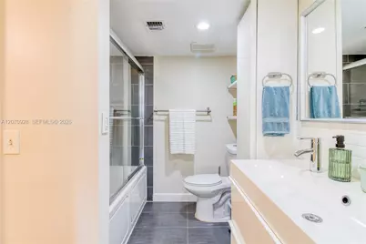 3095 N Oakland Forest Dr #104, Oakland Park, FL 33309 - Photo 17
